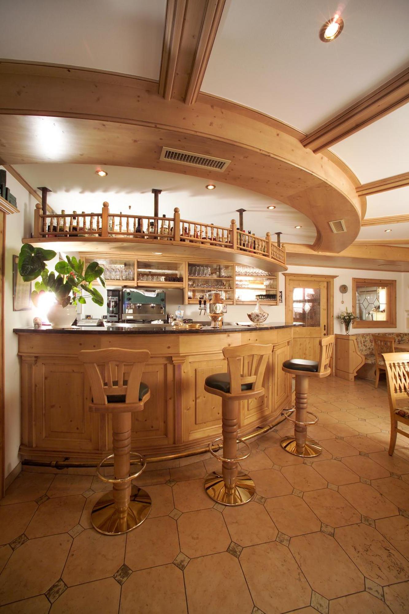 Hotel Flora Selva di Val Gardena Kültér fotó